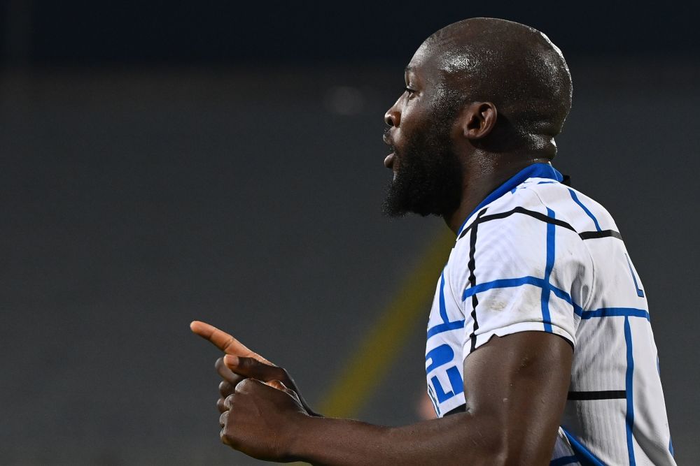 里昂训练开放日,赛后更衣室发声引欢呼,意大利杯在即,年轻球员得到机会的简单介绍 里昂训练开放日,赛后更衣室发声引欢呼,意大利杯在即,年轻球员得到机会的简单介绍