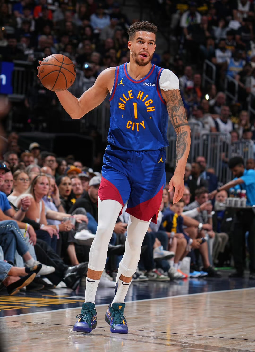 关于加时末段丹佛掘金备战欧篮联；手感冰凉细节曝光；管理层满意；控场能力受关注的信息