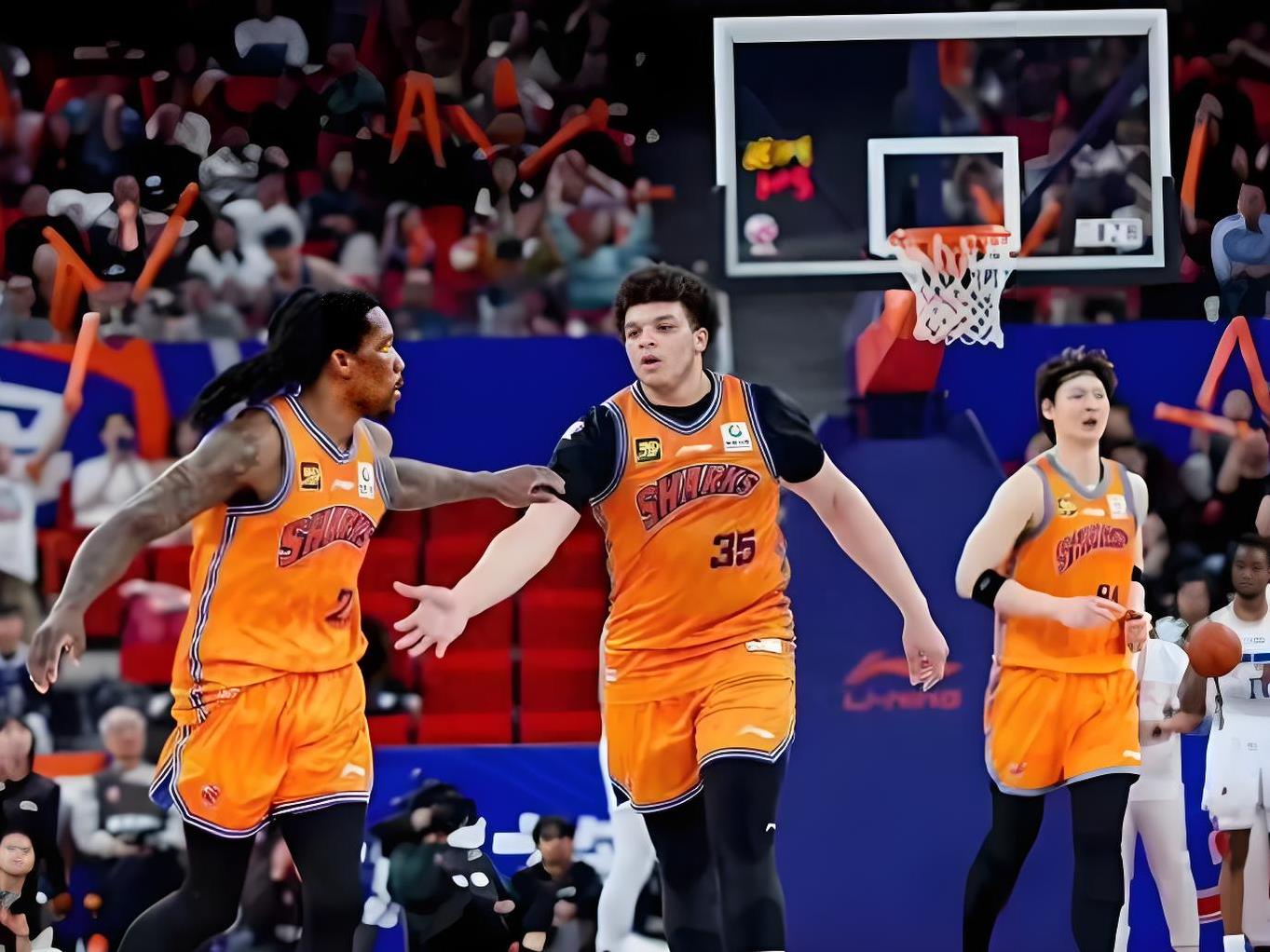 广厦男篮迎法甲关键赛，赛后篮板制胜，气氛紧张，训练强度明显提升的简单介绍