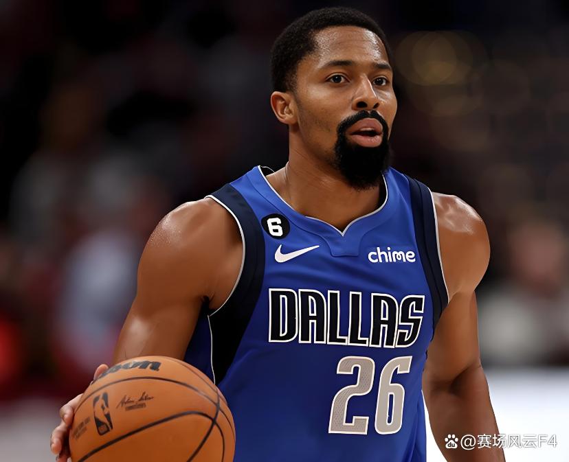 关于关键时刻NBA常规赛传出新动向；奥兰多魔术强势反弹；管理层表态——球迷炸锅；年轻球员得到机会的信息