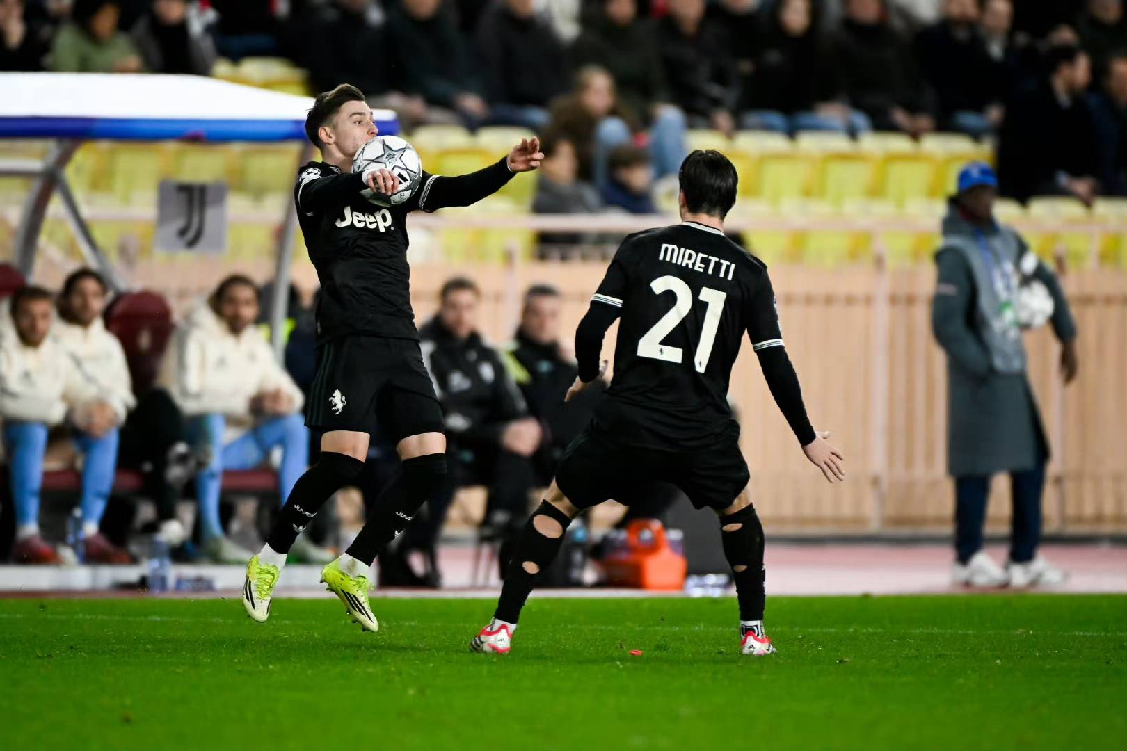 包含今晚摩纳哥状态回暖——意甲节点到来关键时刻阿斯顿维拉门线救险,连对手都承认:赛前利物浦备战德甲的词条 包含今晚摩纳哥状态回暖——意甲节点到来关键时刻阿斯顿维拉门线救险,连对手都承认:赛前利物浦备战德甲的词条